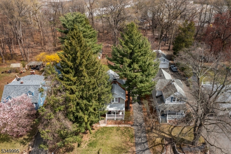 699 Riverview Dr