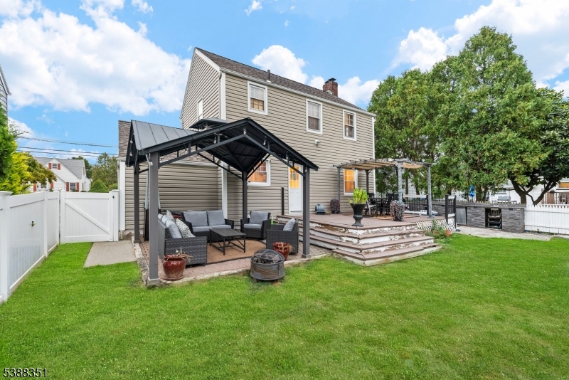 11 Greendale Rd