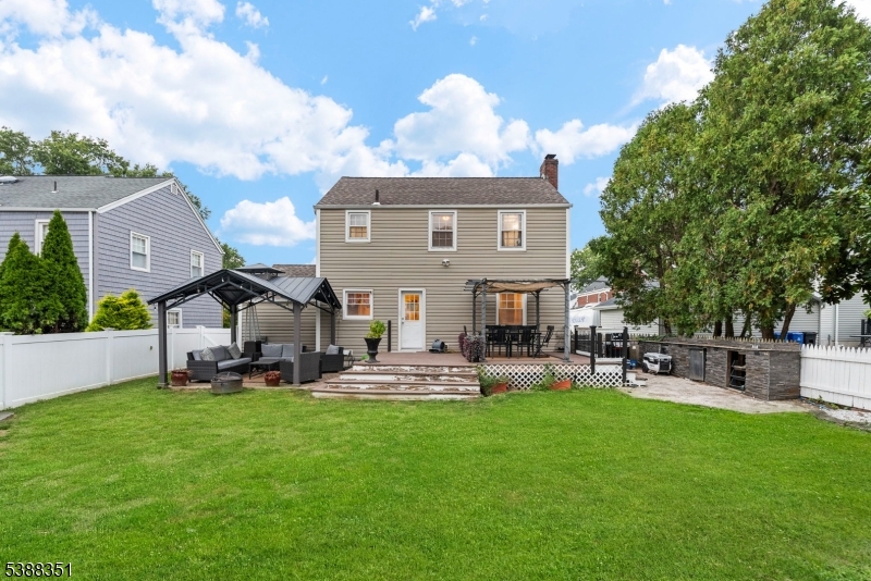 11 Greendale Rd