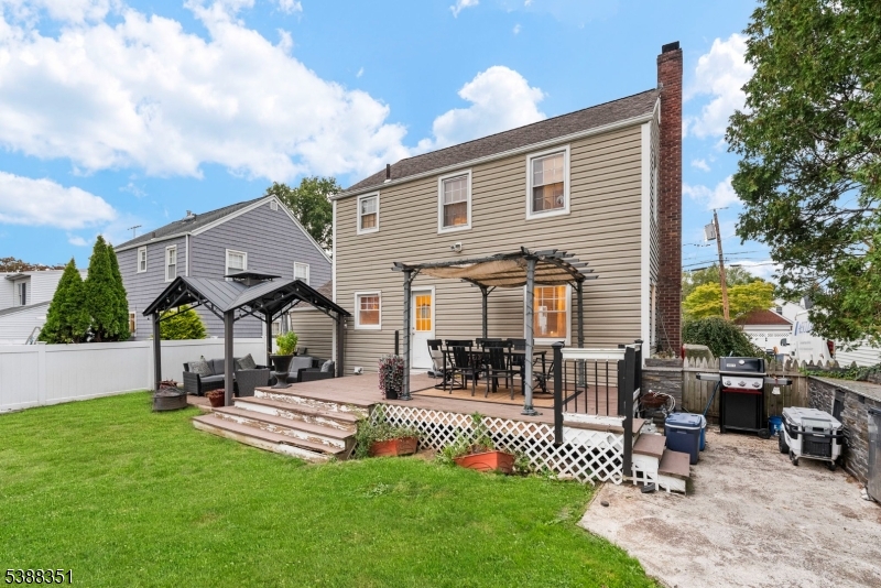 11 Greendale Rd
