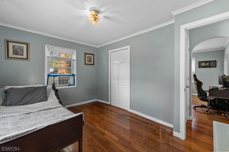 28 Oak St