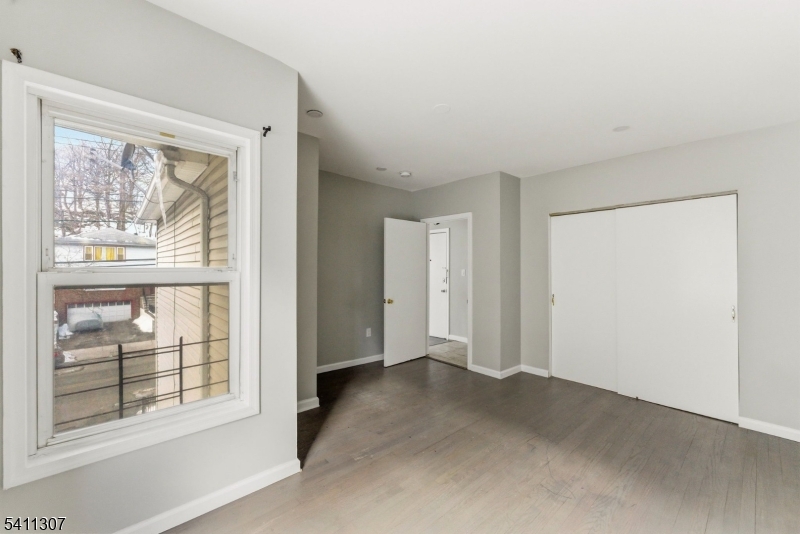 467-469 Summer Ave 2