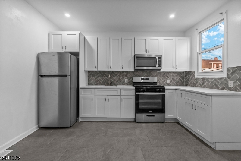 467-469 Summer Ave 1