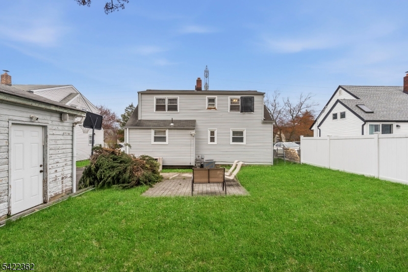 24 Bryant Ave