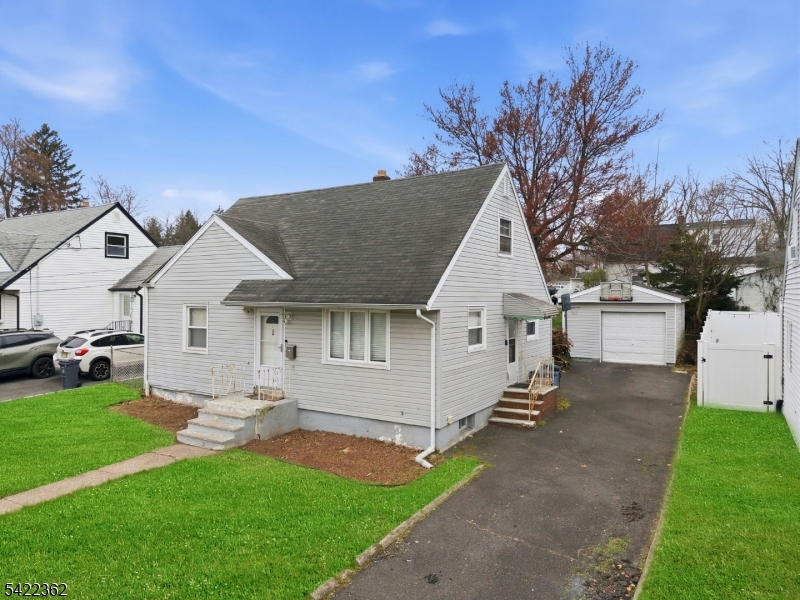24 Bryant Ave