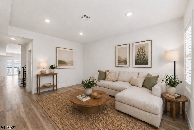 93 Prospect St 2
