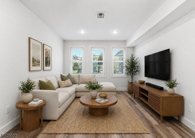 93 Prospect St 2