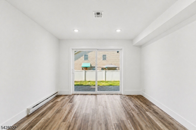 93 Prospect St 2