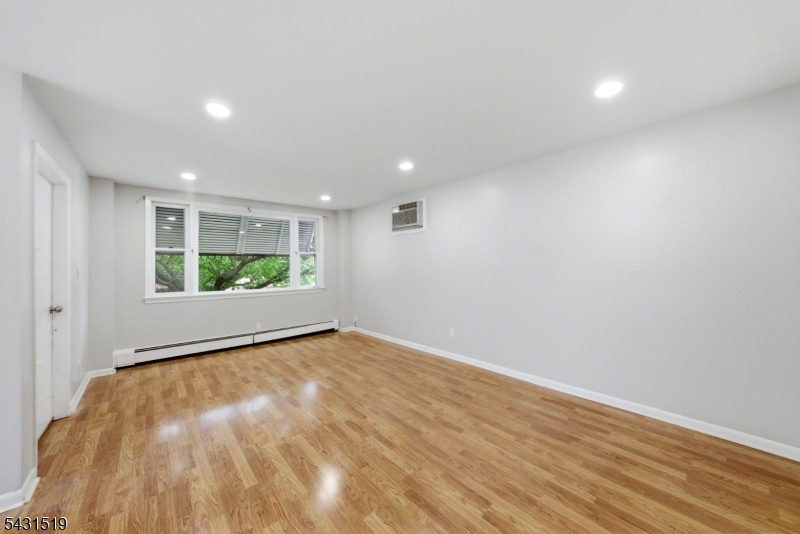 86 Curie Ave 1