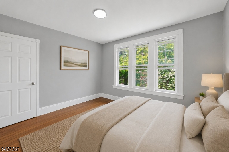 86 Curie Ave