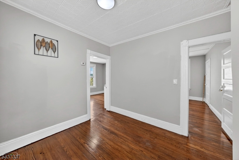 86 Curie Ave