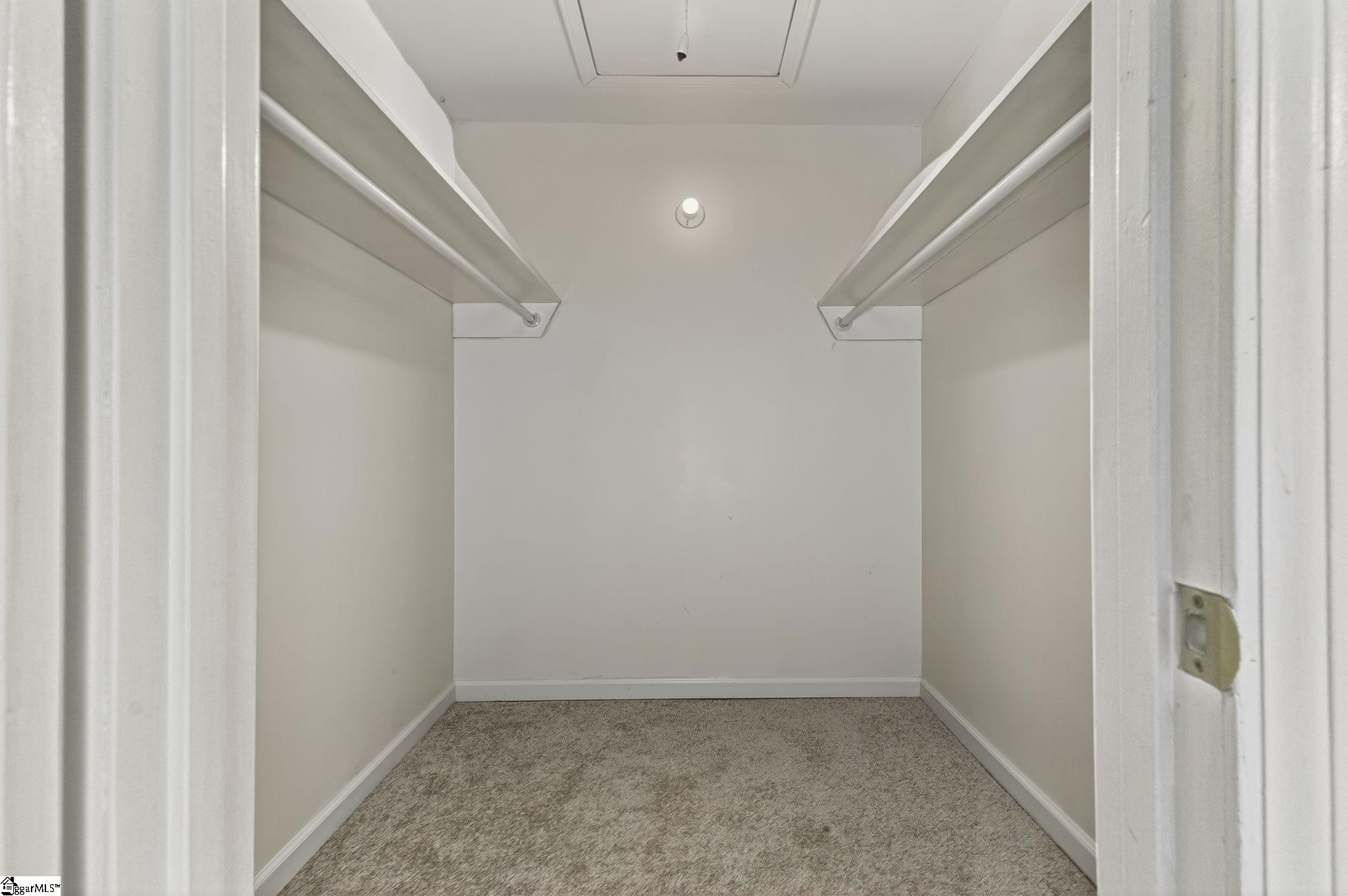 103 Gaithburg Square