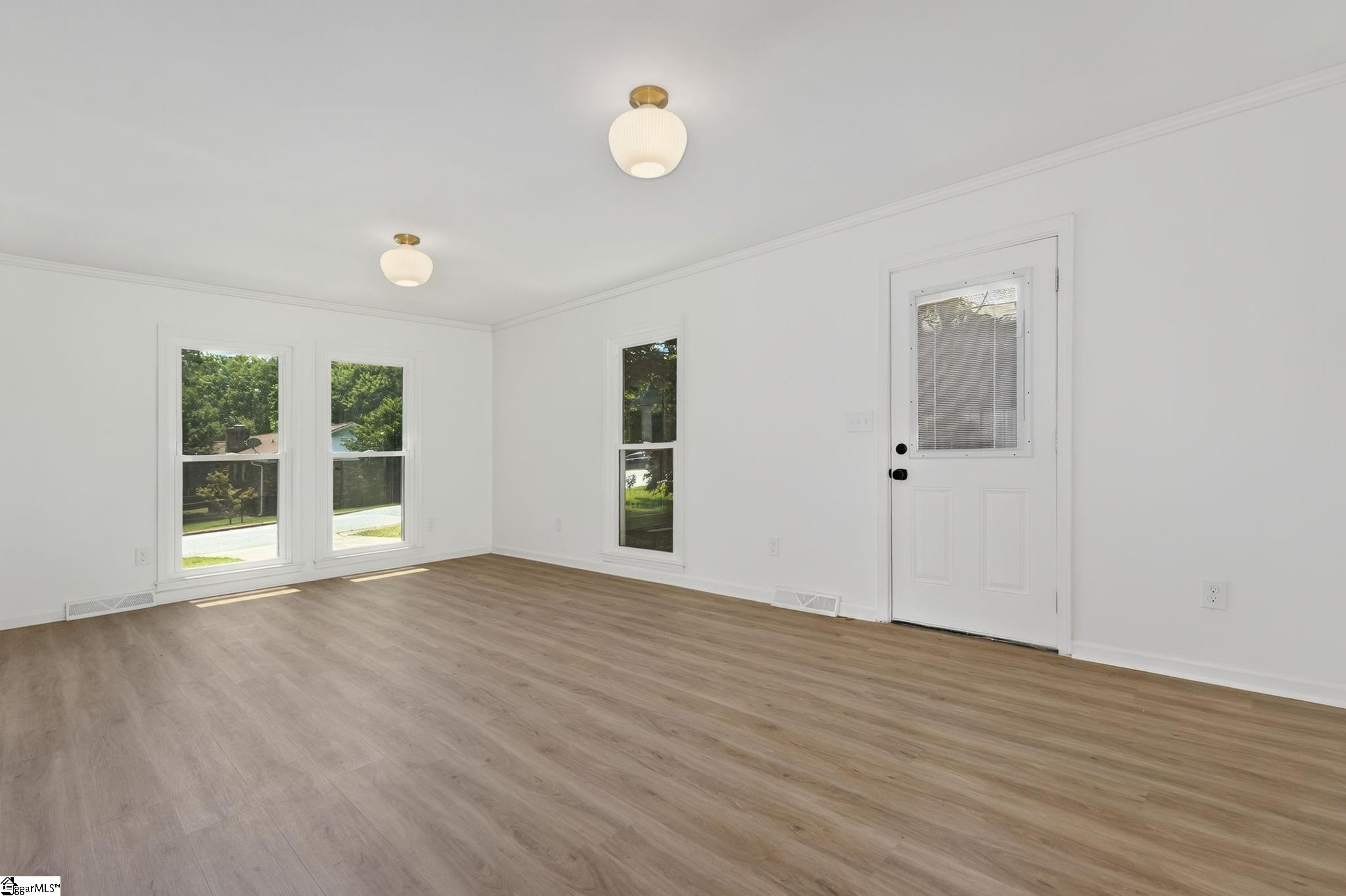 103 Gaithburg Square