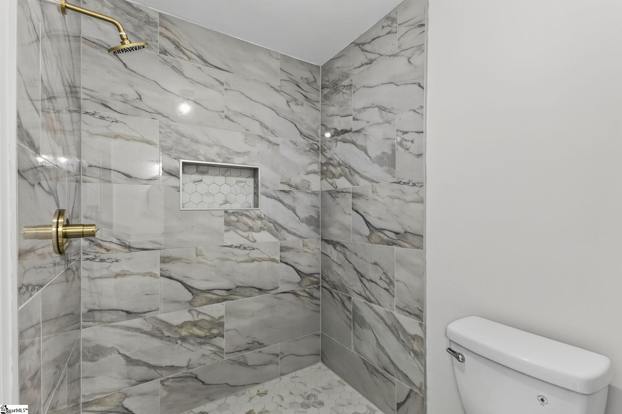 103 Gaithburg Square