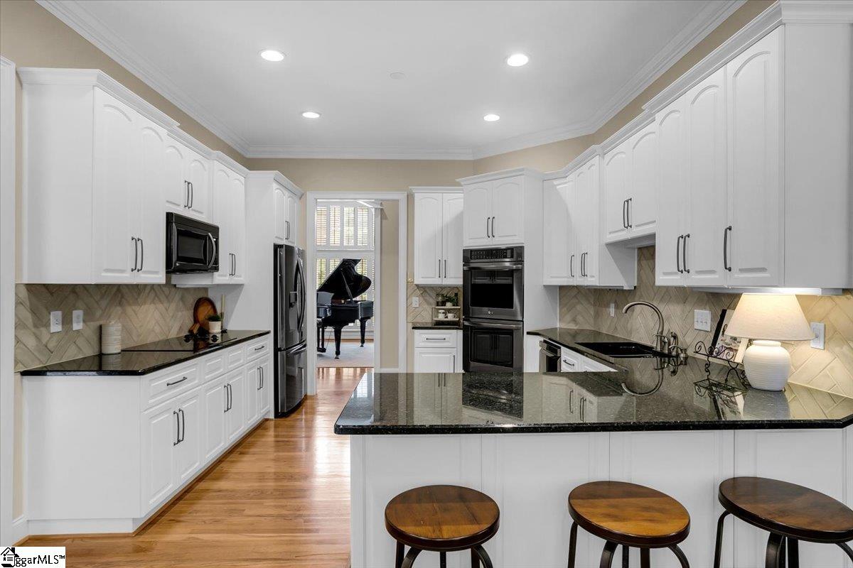 201 Steadman Way