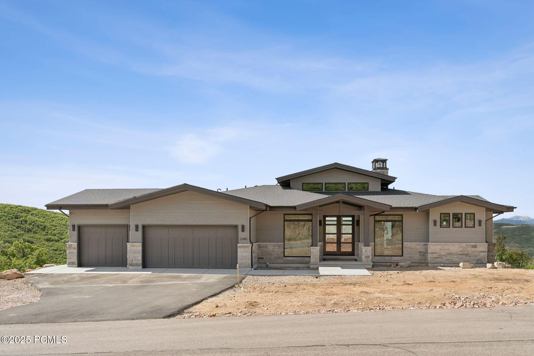 2280 E Outlaw Road