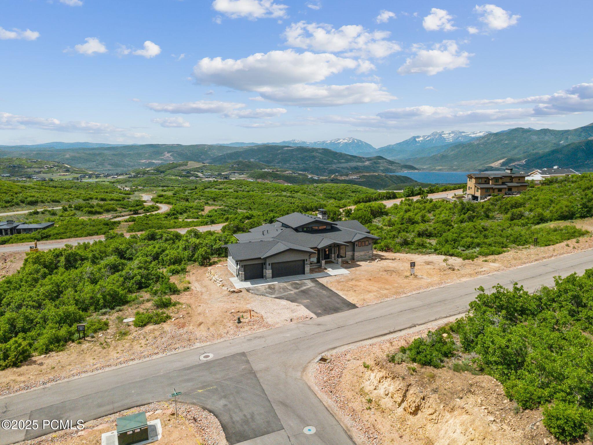 2280 E Outlaw Road