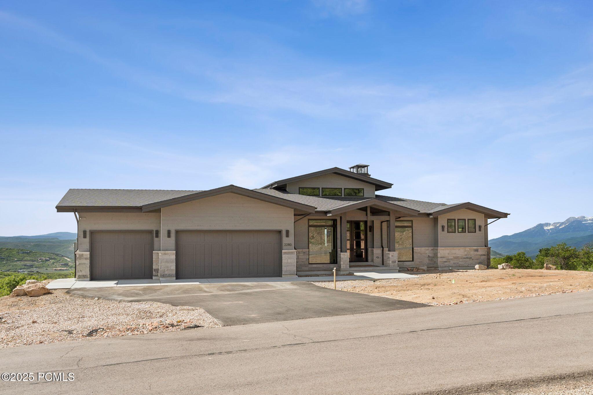 2280 E Outlaw Road