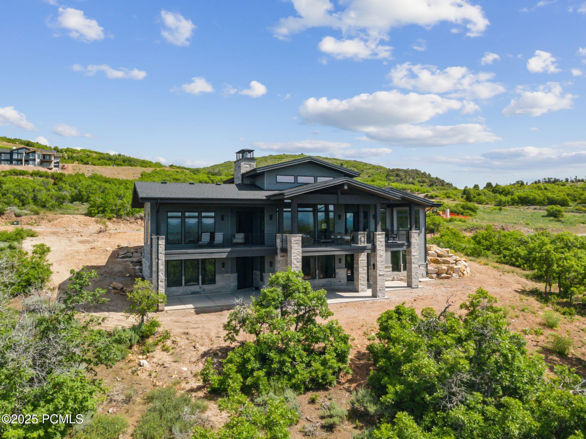 2280 E Outlaw Road