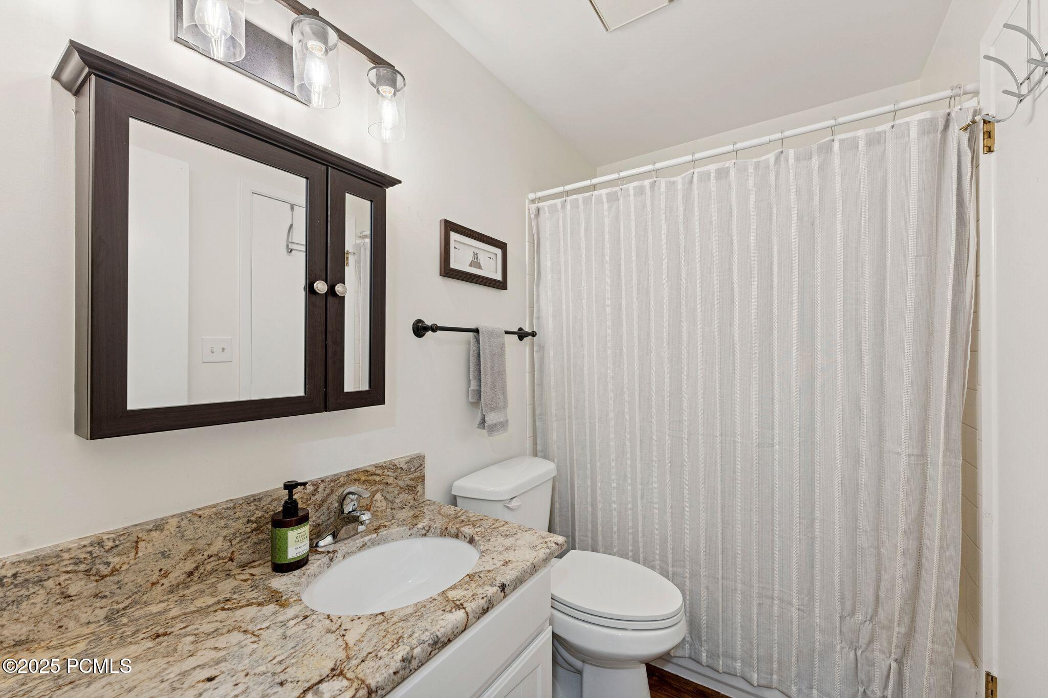 4040 S 685 East, Unit F