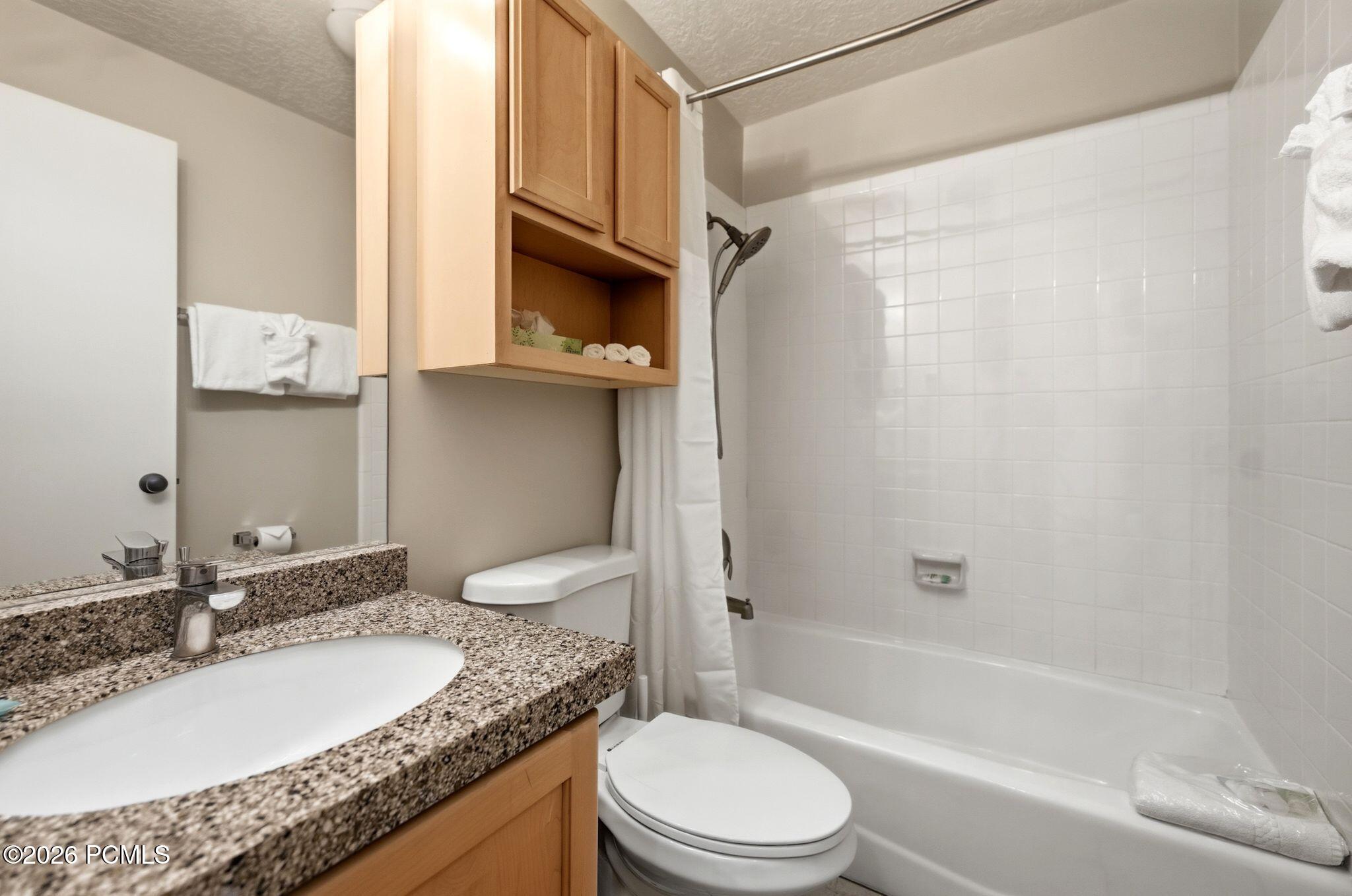 1720 Captain Molly Drive