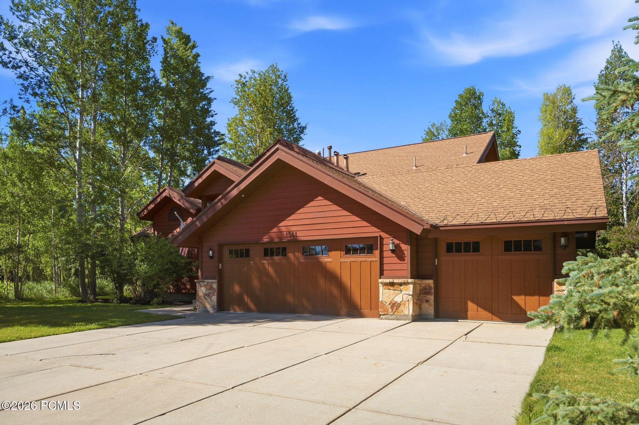 1541 Cutter Lane