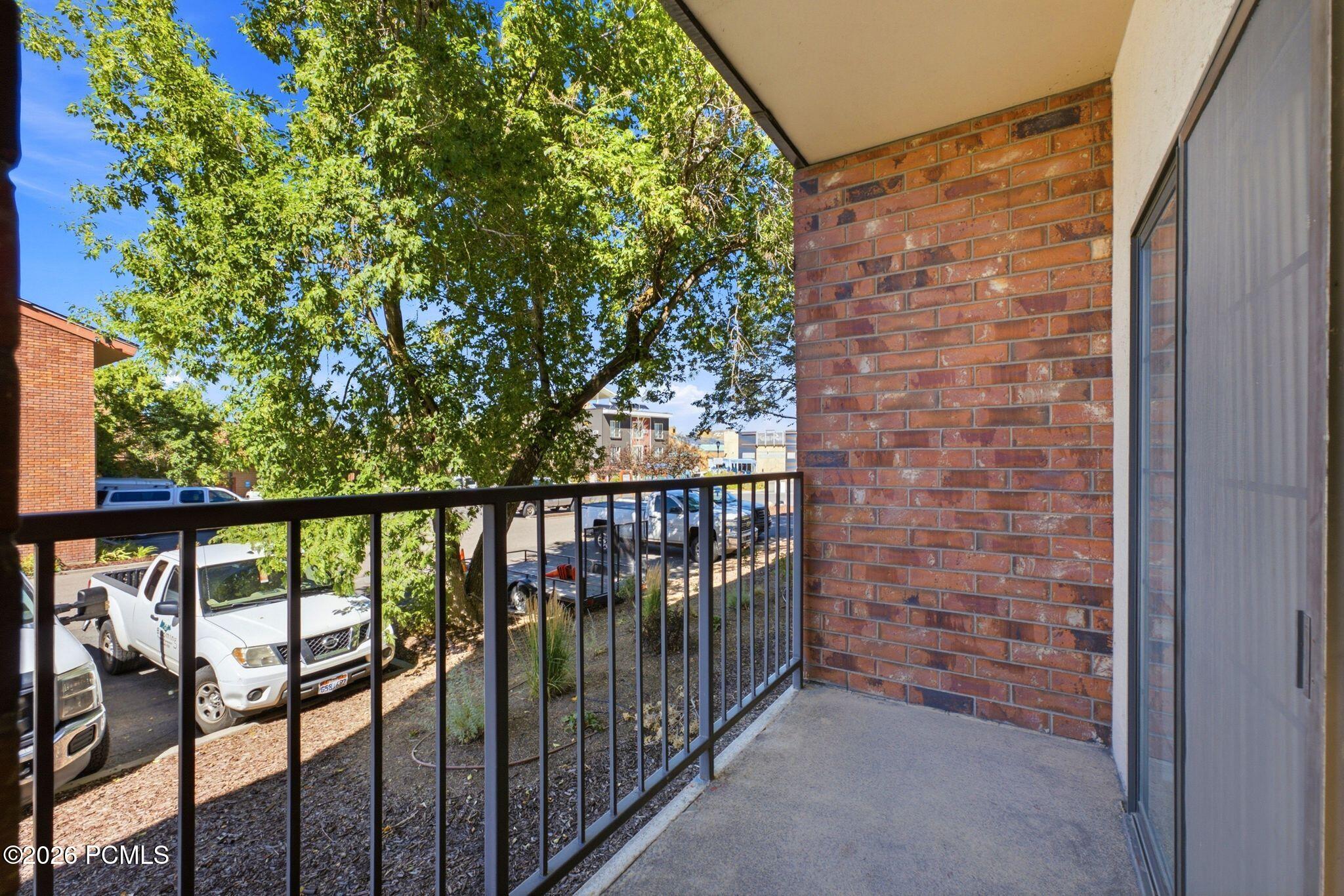 1637 Shortline Road 106