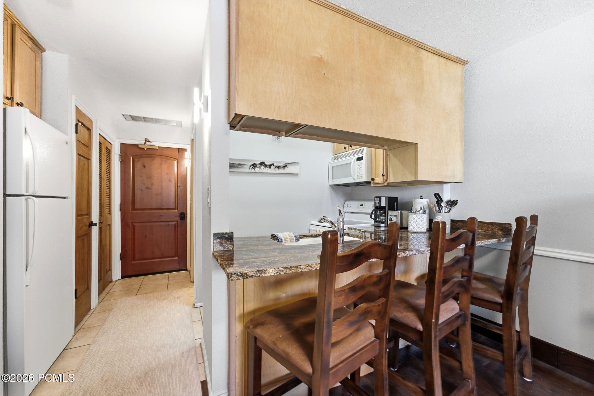 1637 Shortline Road 106