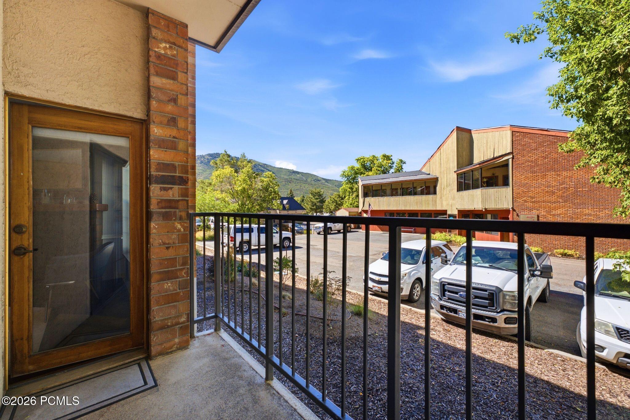 1637 Shortline Road 106