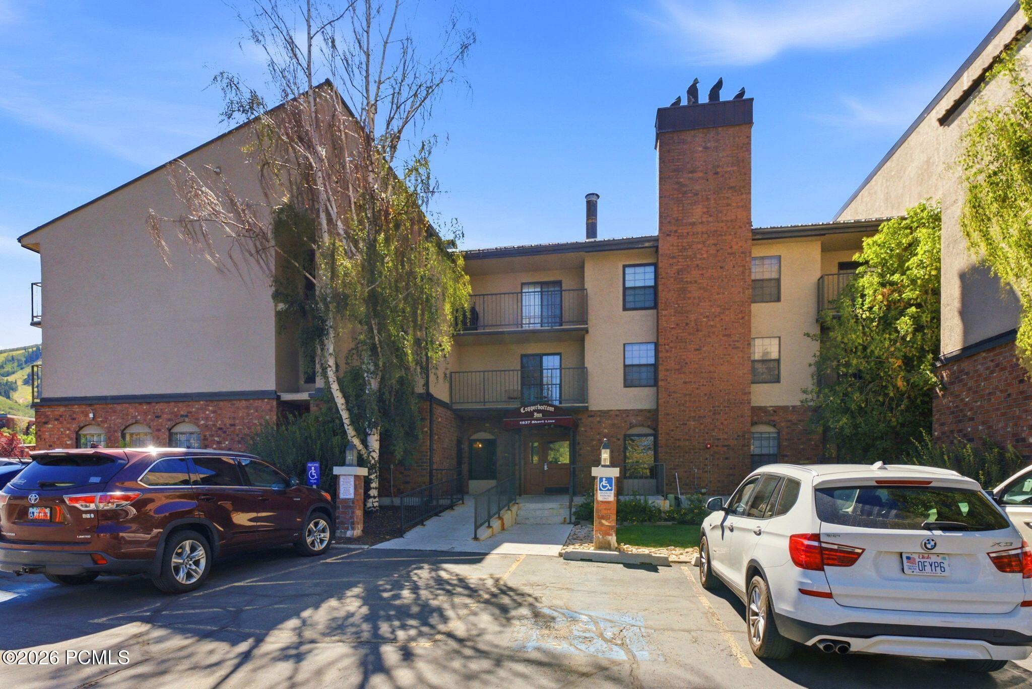 1637 Shortline Road 108