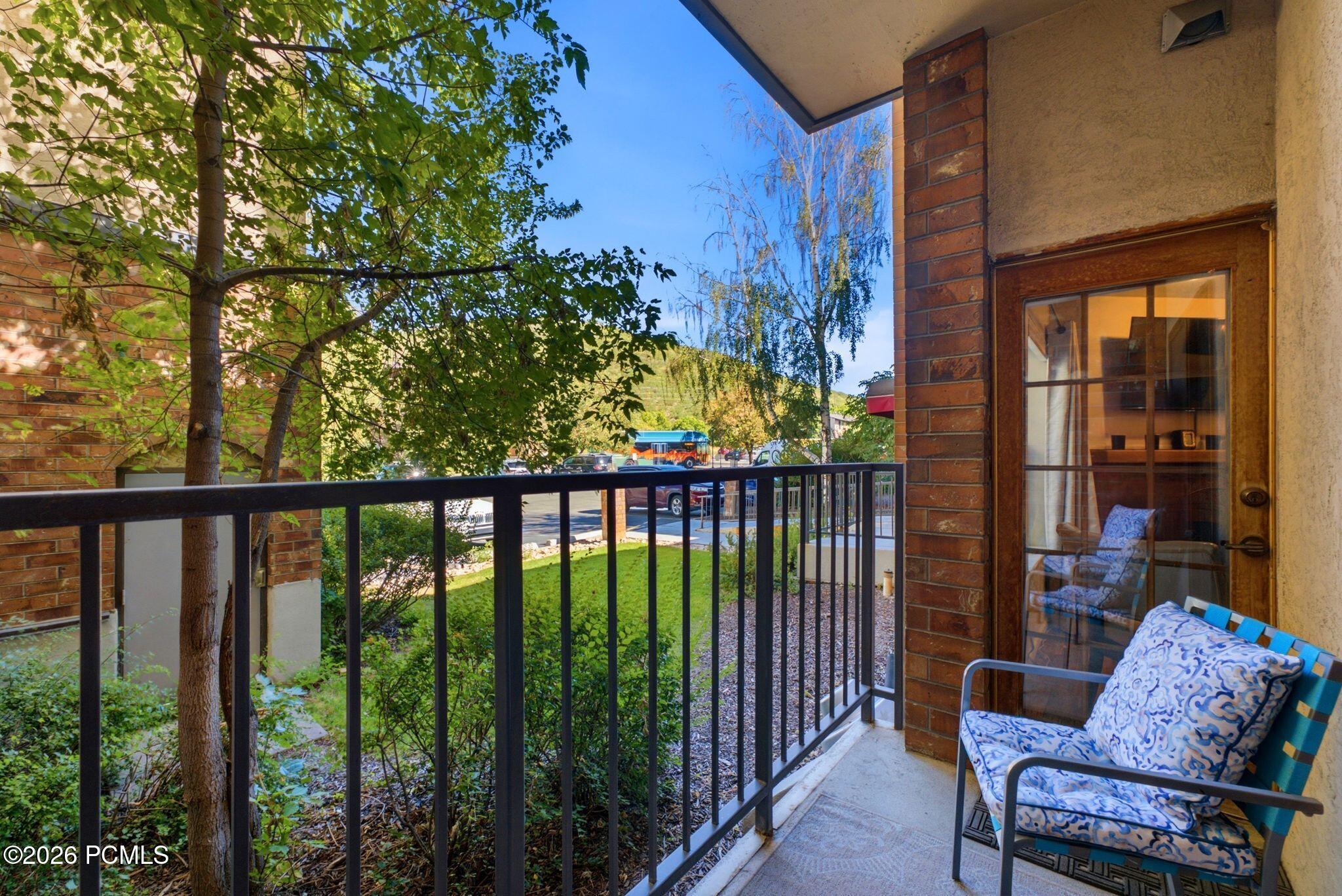 1637 Shortline Road 108