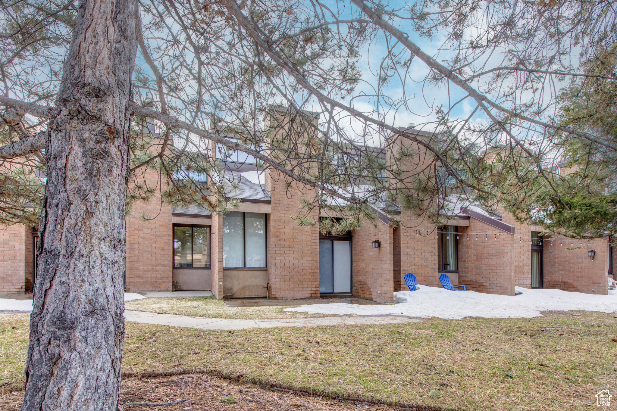 1654 CAPTAIN MOLLY DR