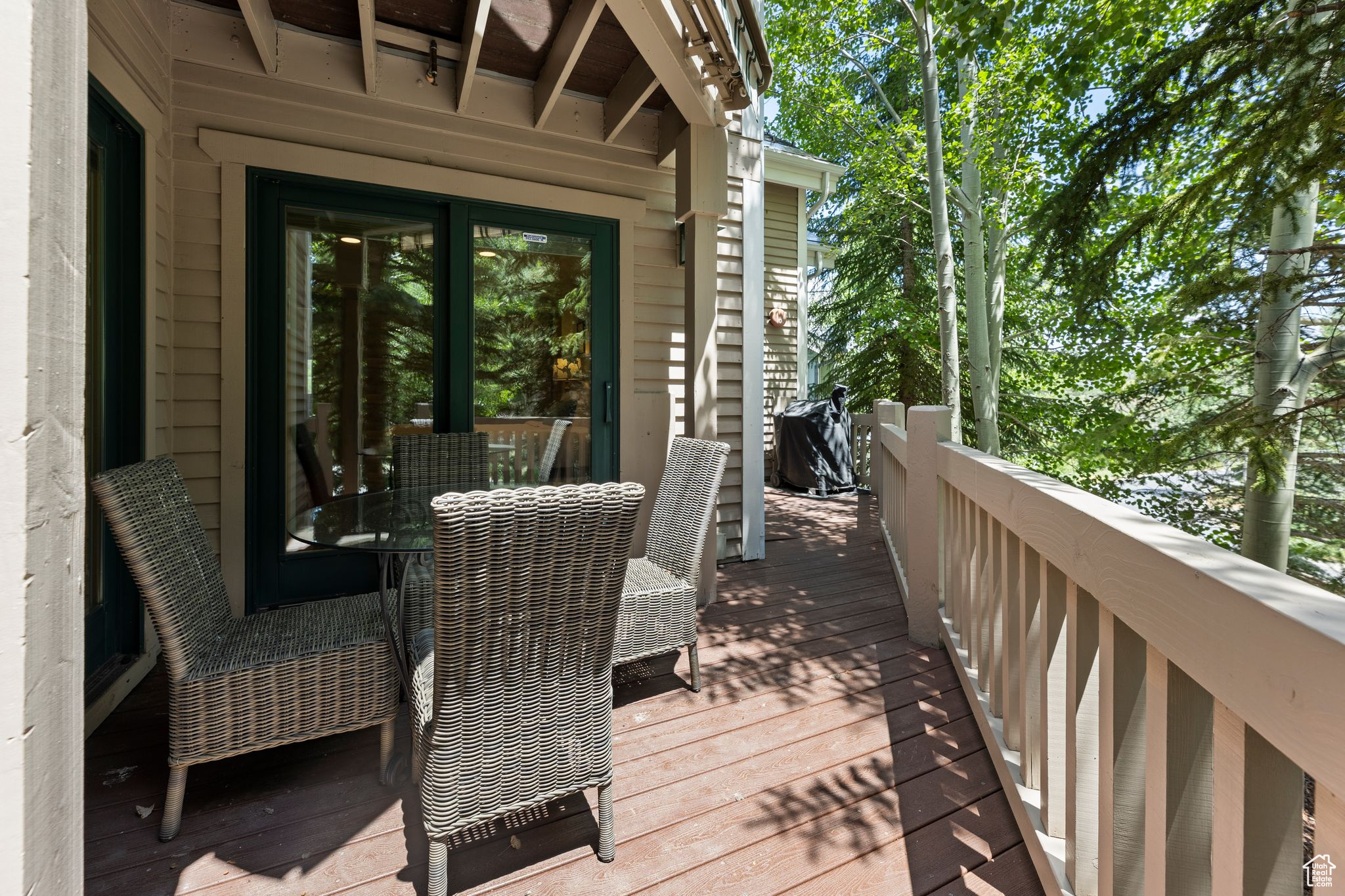 515 ROSSIE DR
