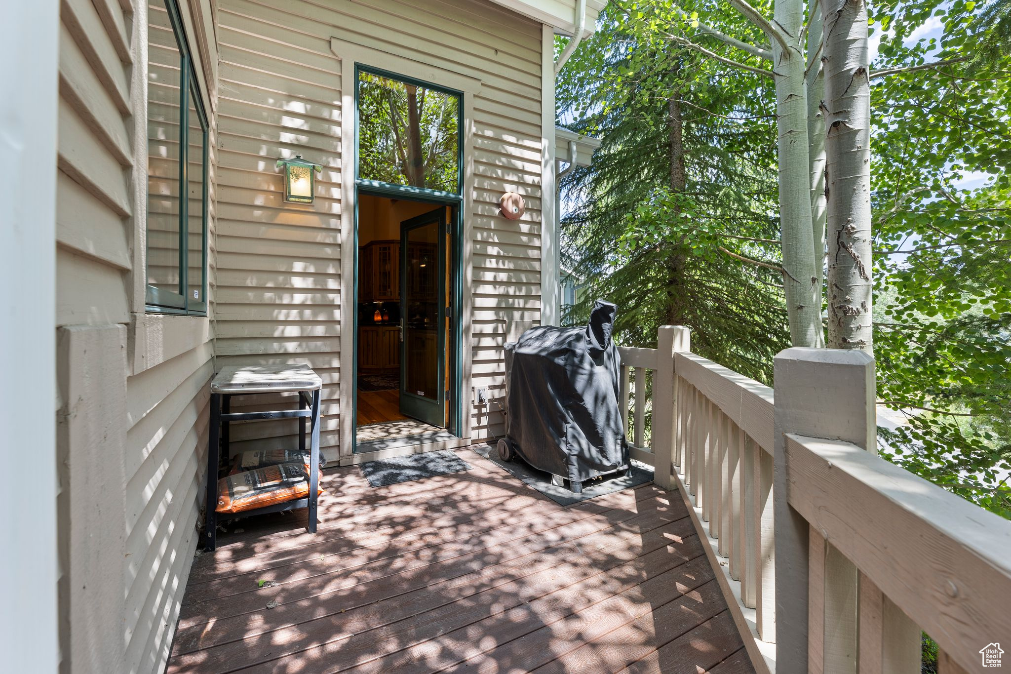 515 ROSSIE DR