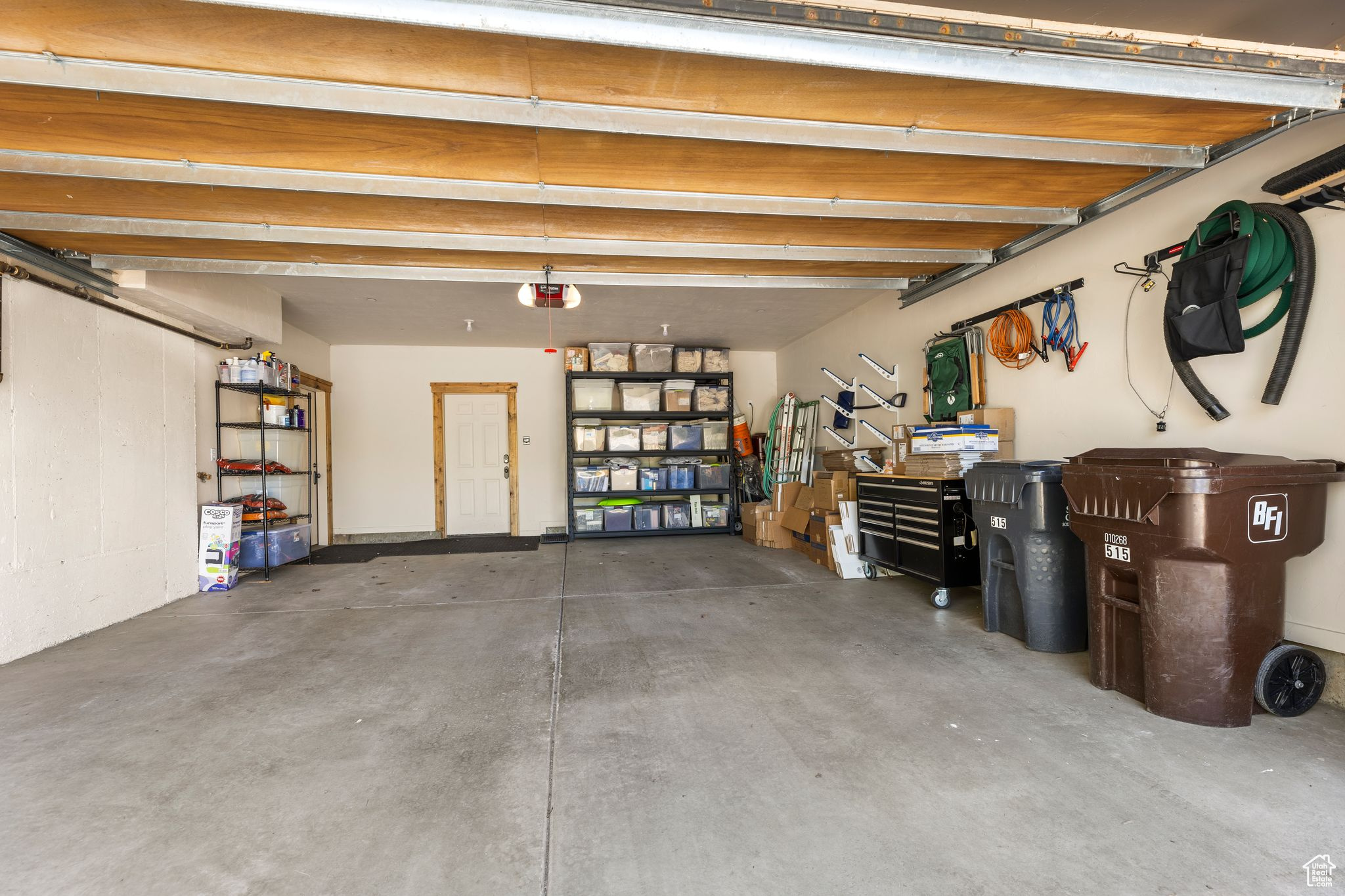 515 ROSSIE DR