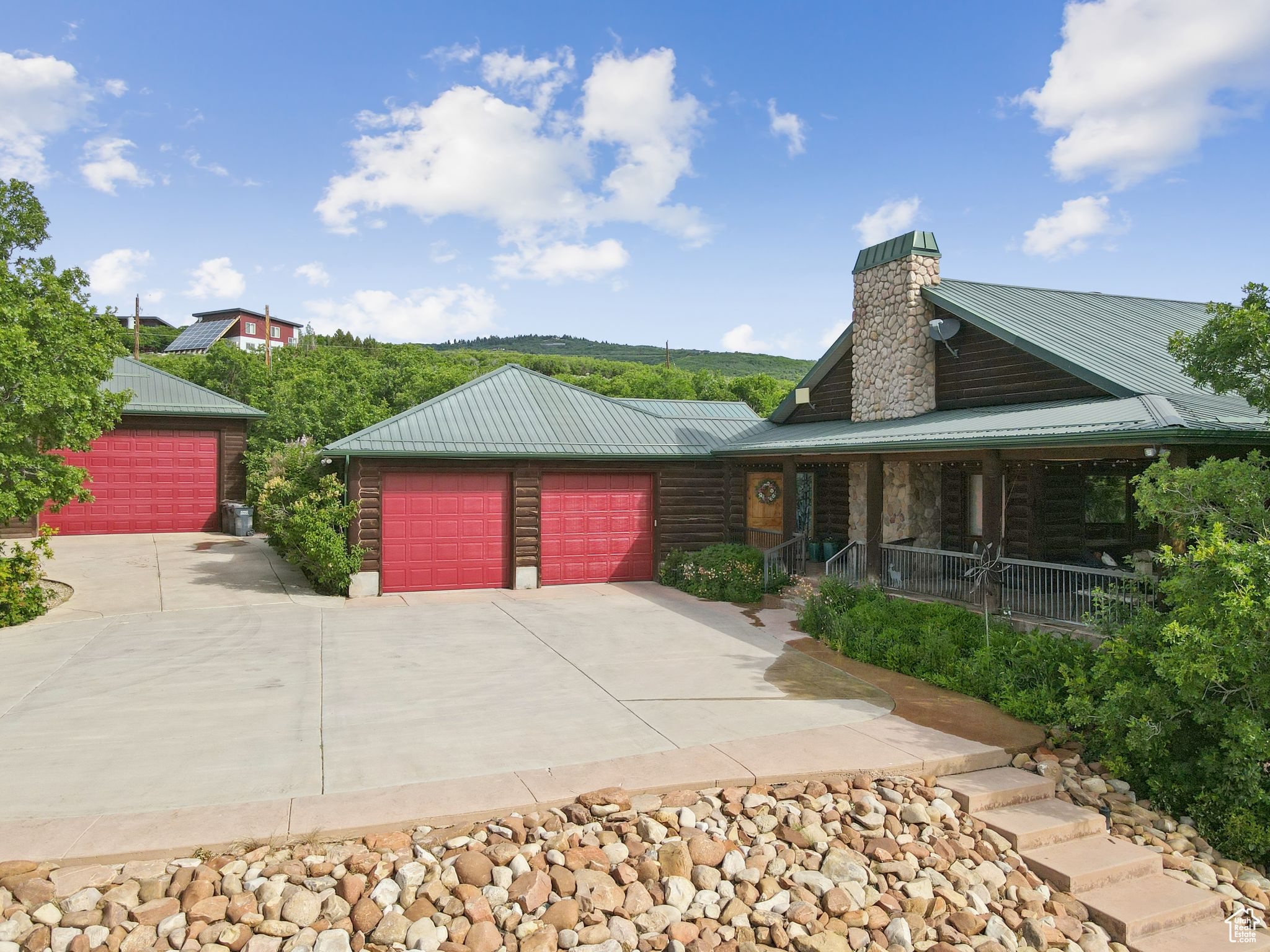 9036 COTTONWOOD TRL