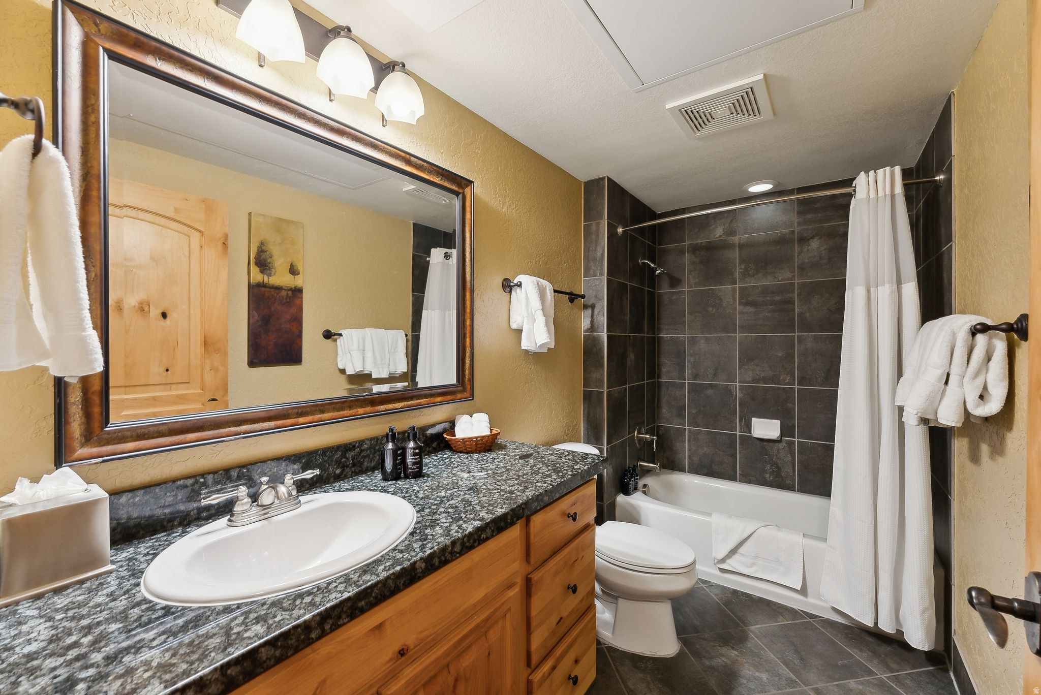 2669 CANYONS RESORT DR #207