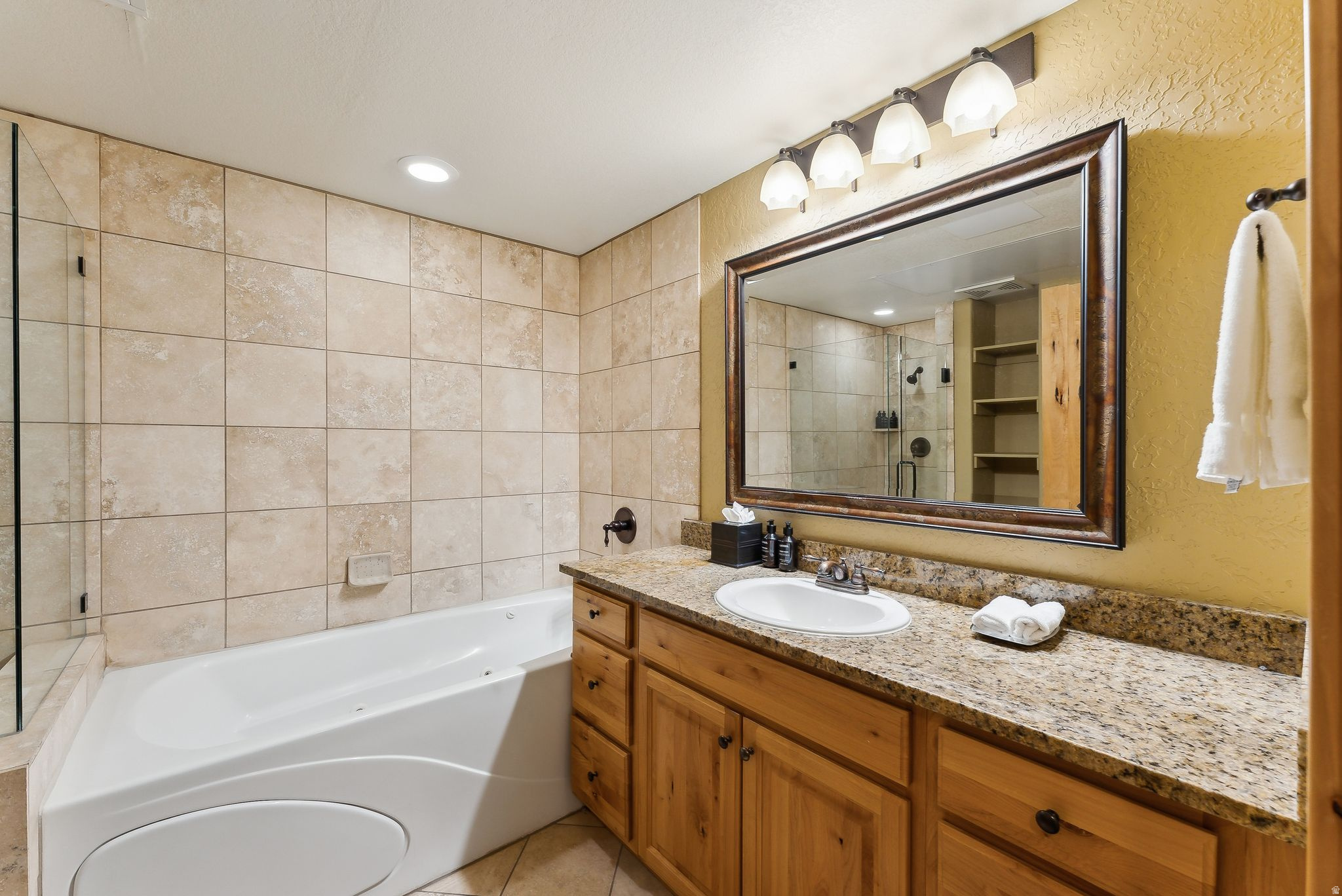 2669 CANYONS RESORT DR #207