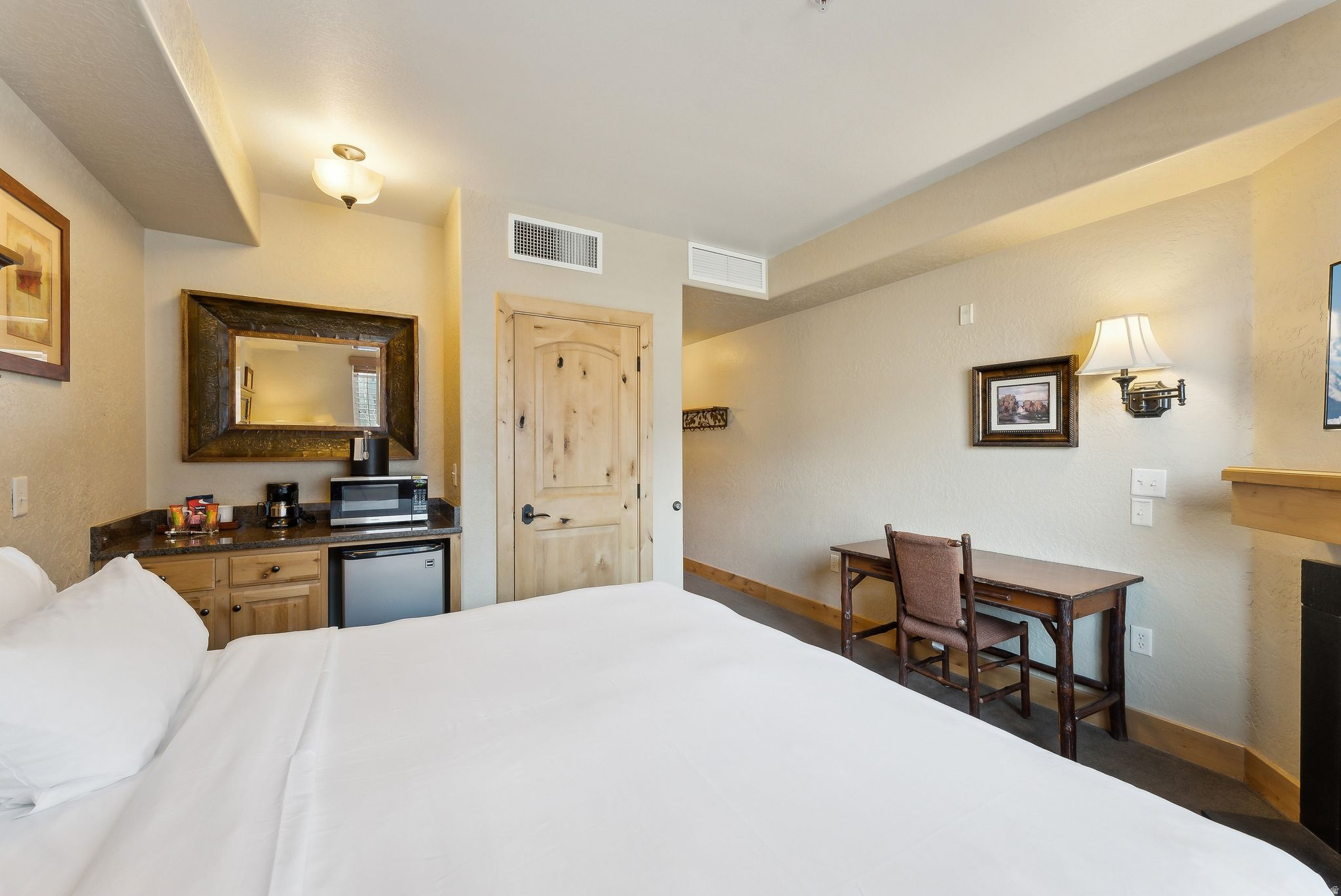 2669 CANYONS RESORT DR #207