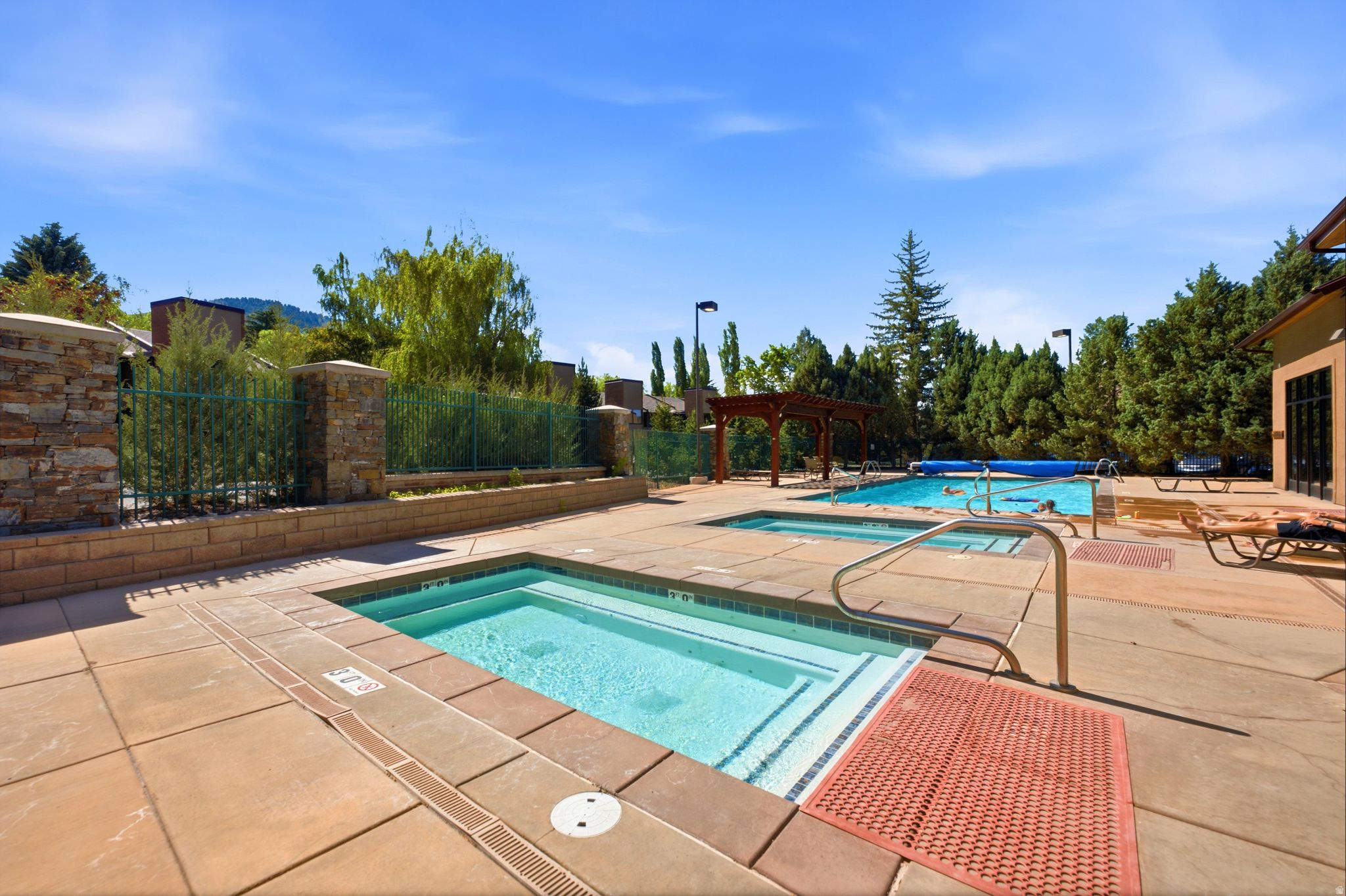 1720 CAPTAIN MOLLY DR