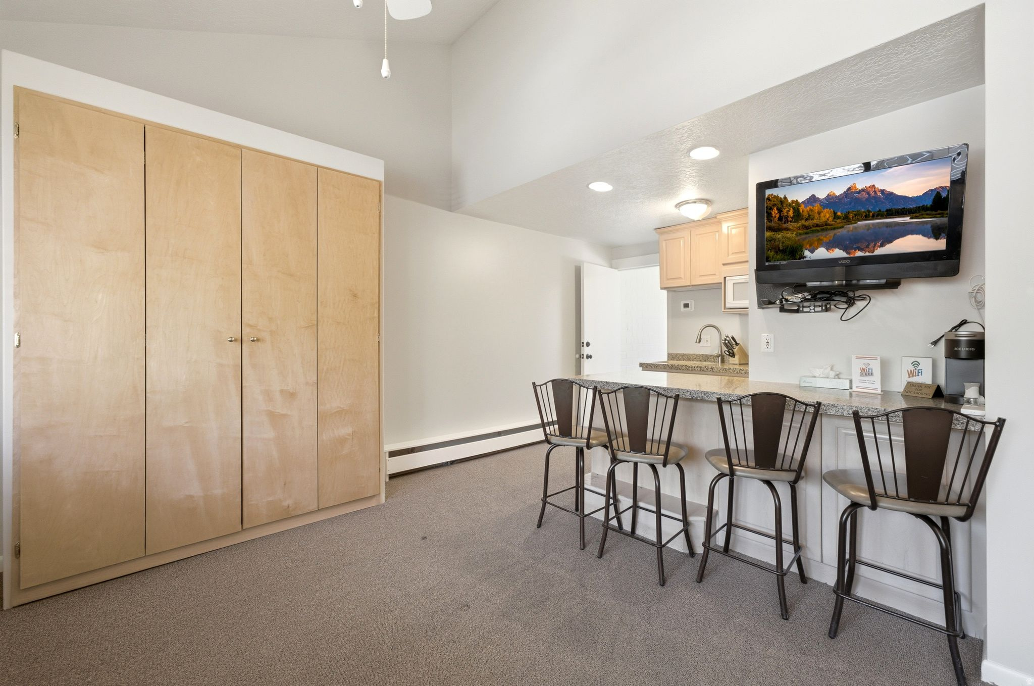1720 CAPTAIN MOLLY DR
