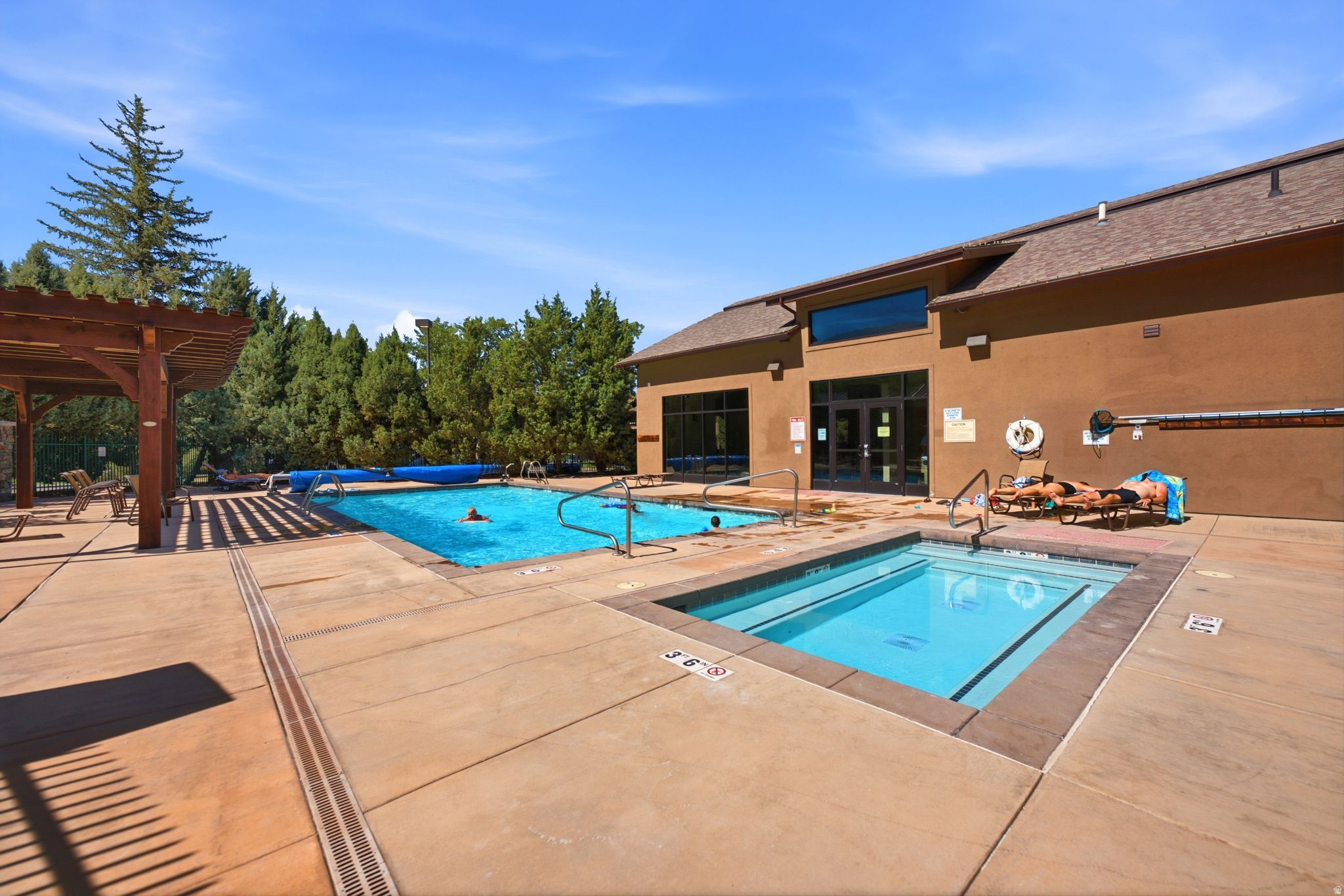 1720 CAPTAIN MOLLY DR