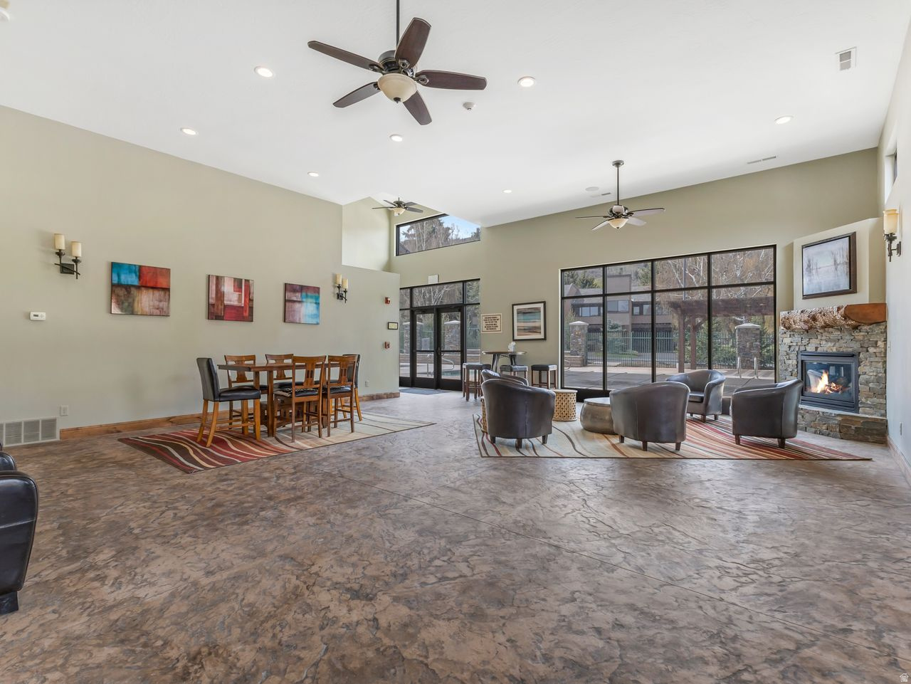 1720 CAPTAIN MOLLY DR