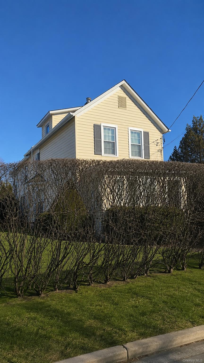 42 Whitney Avenue