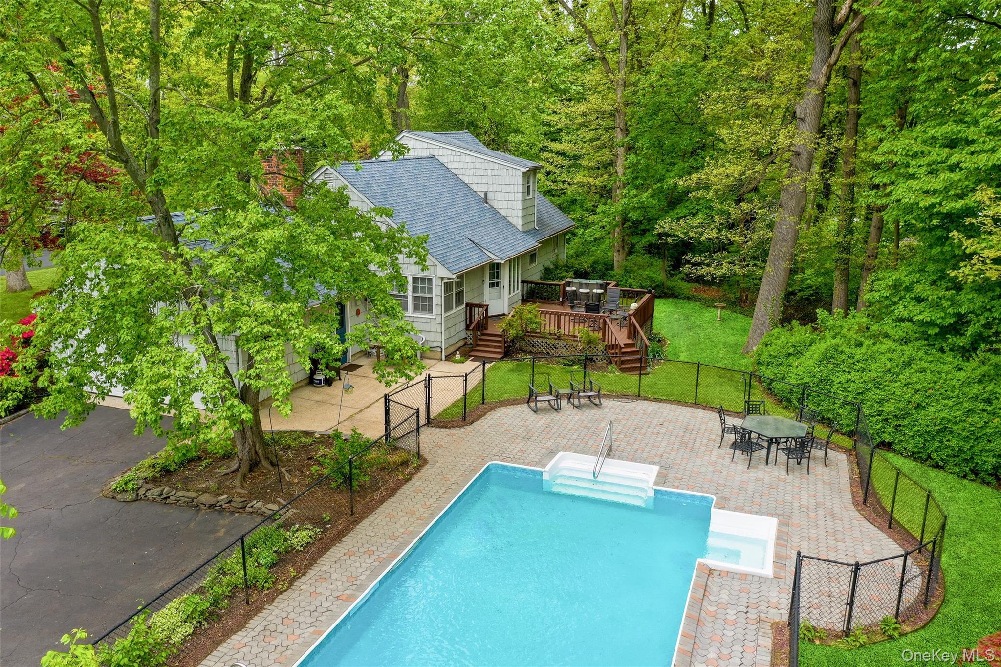 14 Bunkerhill Drive