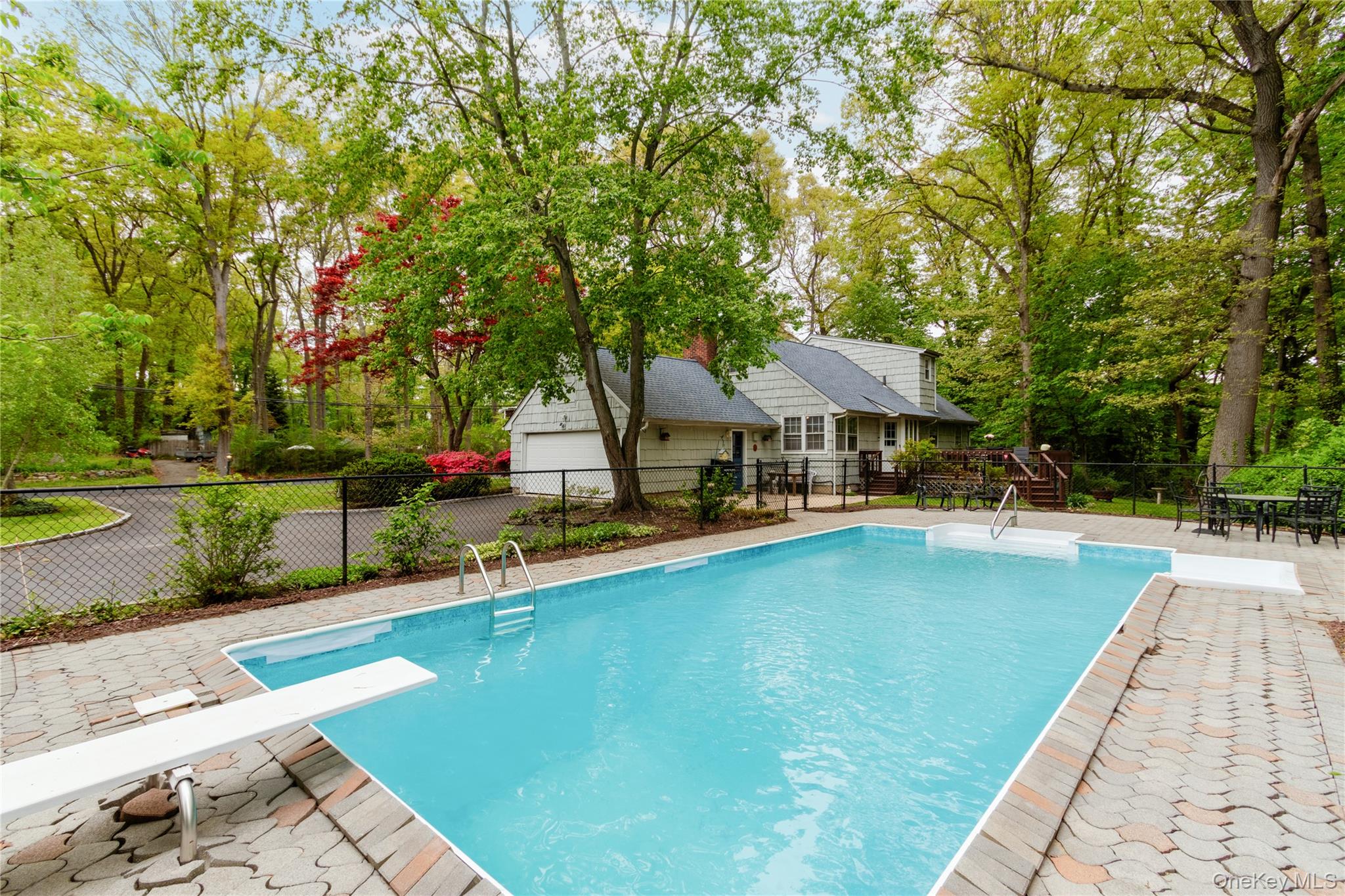 14 Bunkerhill Drive