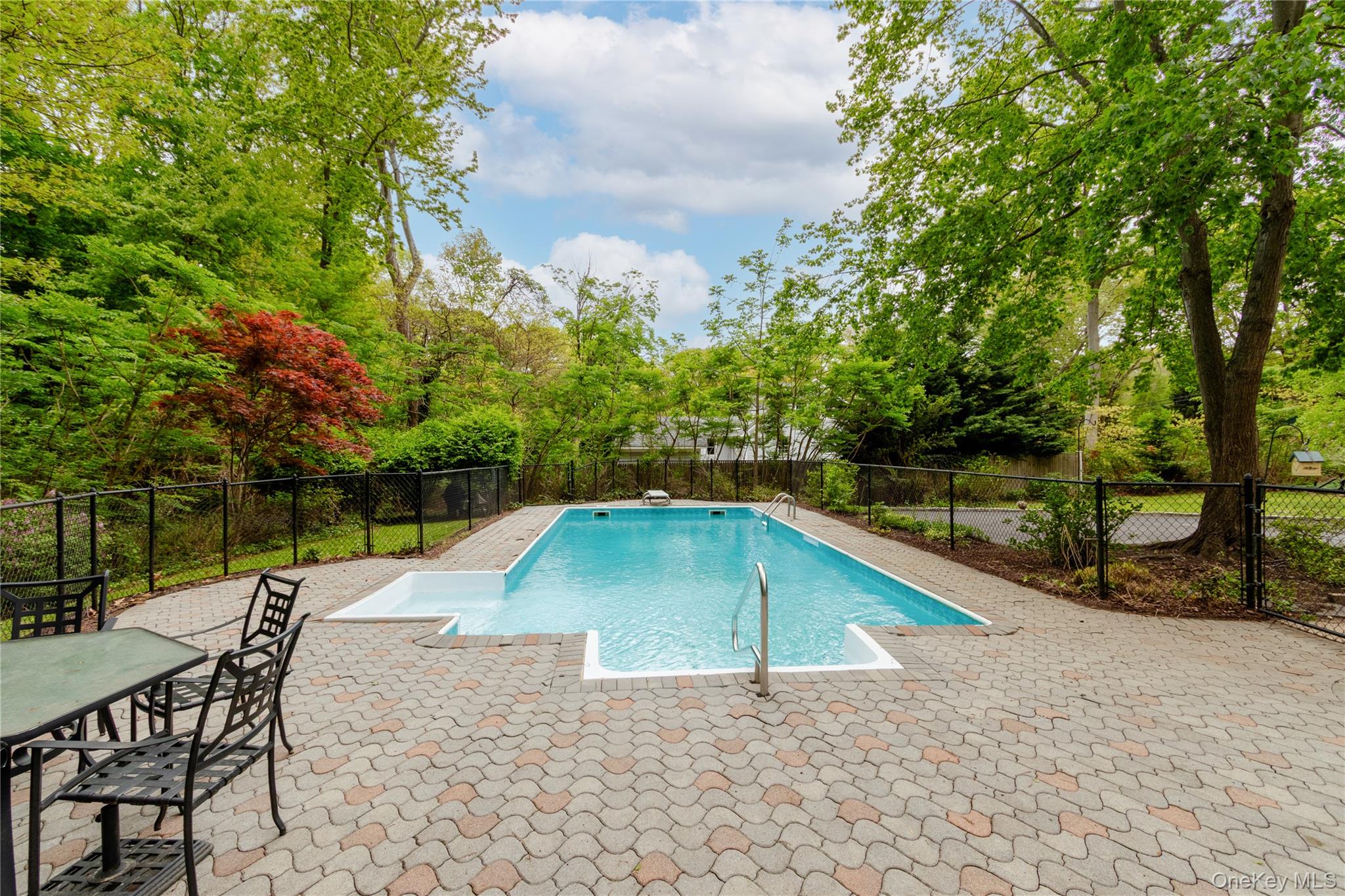 14 Bunkerhill Drive