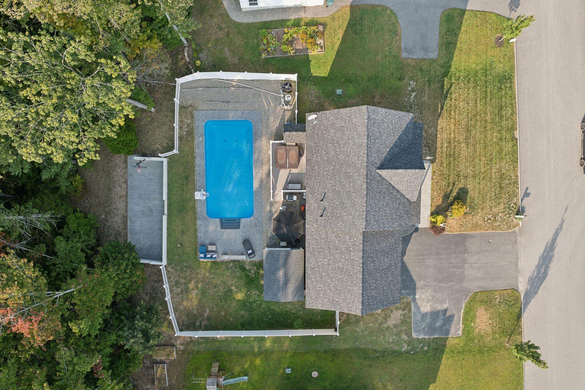 28 Country Club Drive