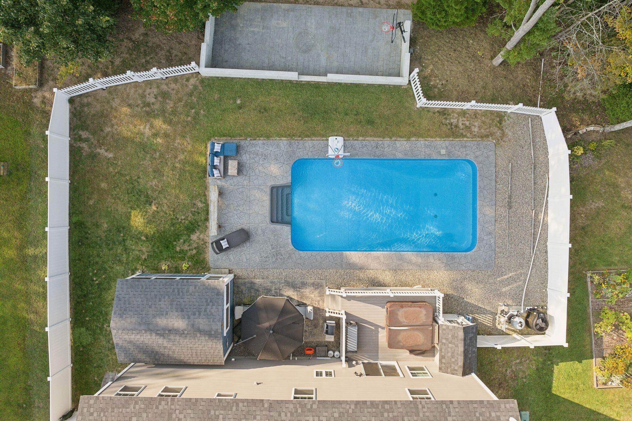 28 Country Club Drive