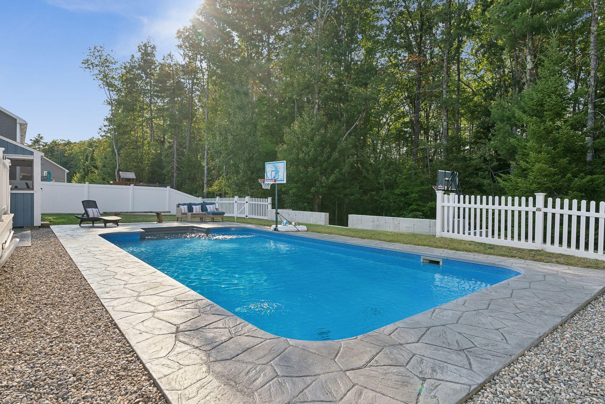 28 Country Club Drive